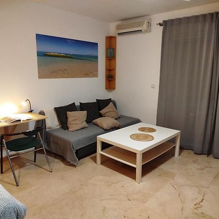 Apartamento En La Calle Principal Con Solarium. طريفة المظهر الخارجي الصورة